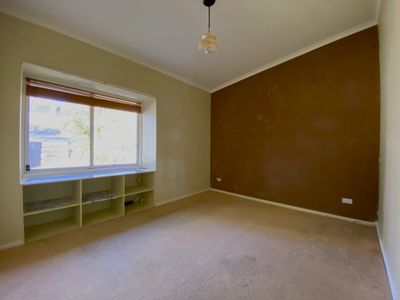 63 Kings Point Drive, Kings Point