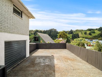 12 Salisbury Road, Bradford