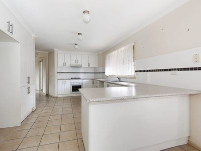 3A Howitt Court , Werribee