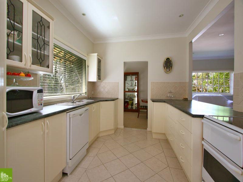 39 Hilltop Ave, Wollongong