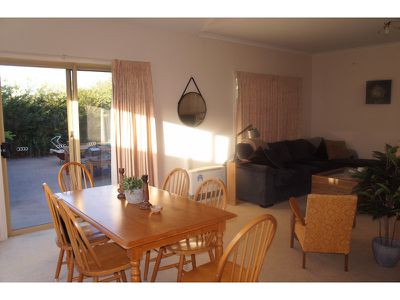4 / 16 McTavish Boulevard, Horsham