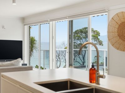 6 Ryans Road, Spring Beach