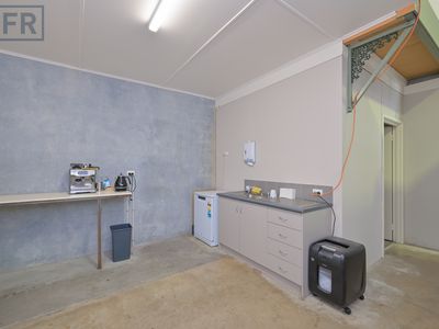 1 / 34 Bushland Ridge, Bibra Lake