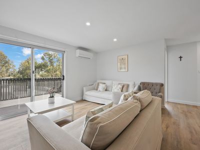 3 / 13 Ridgeview Crescent, Riverside