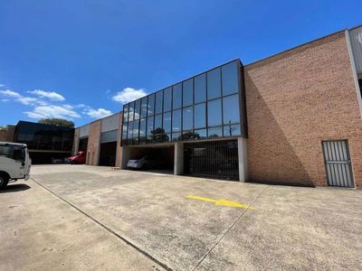 Level 1, Unit 2 / 25 Bearing Road, Seven Hills