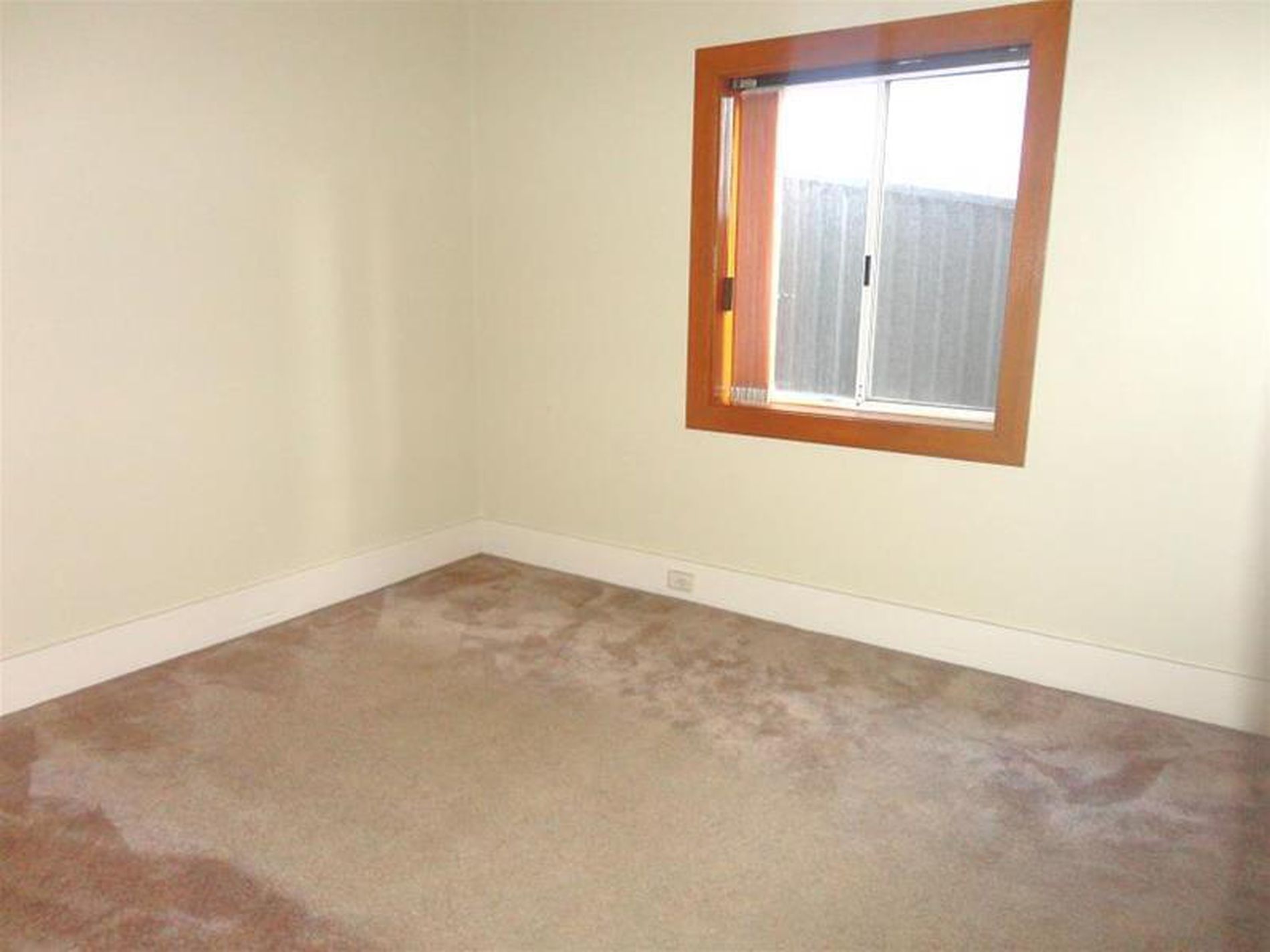 16 Riverview Road, Earlwood