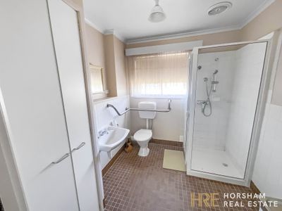 5 Shalom Place, Horsham
