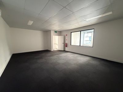 4 Moonah Circuit, Brooklyn