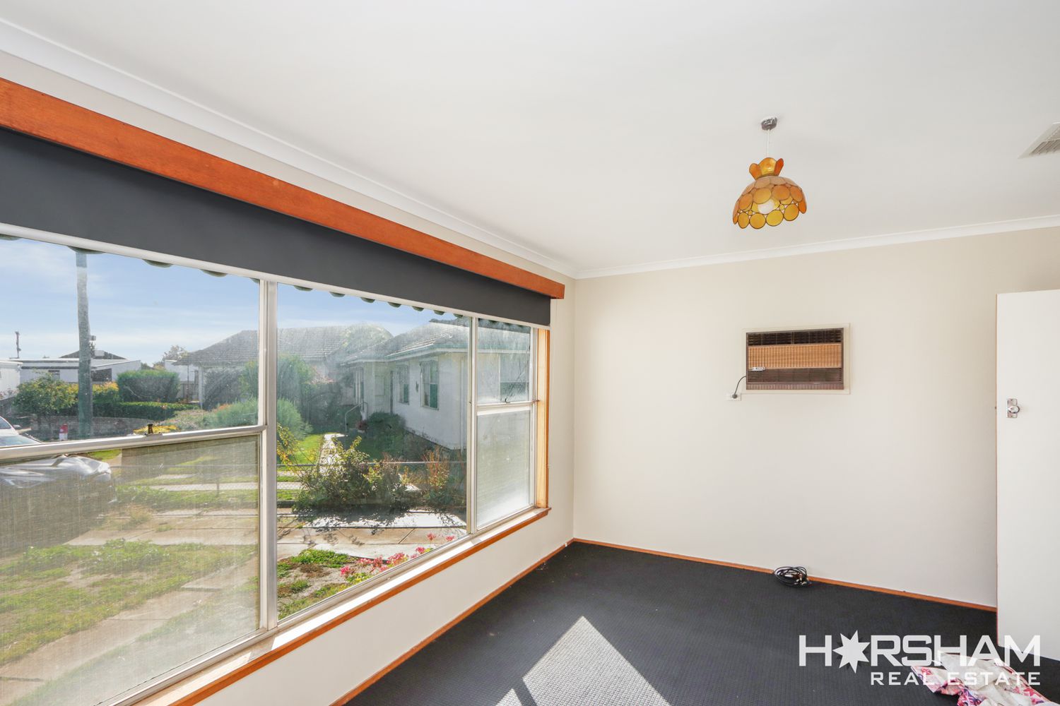 8 Knight Place, Horsham