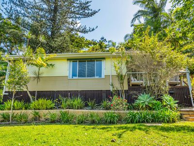 13 Yamble Drive, Ocean Shores