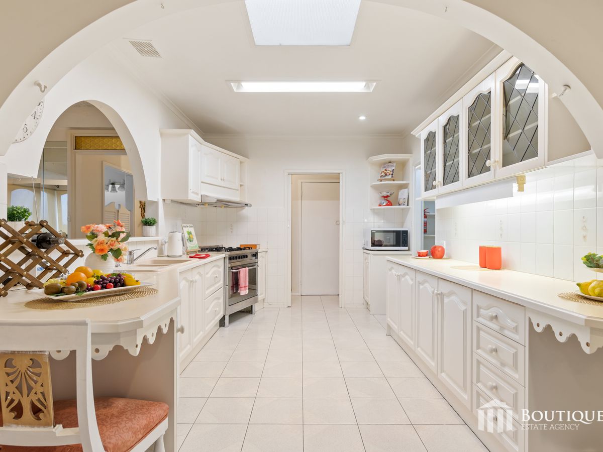 4 Surrey Road, Dandenong North