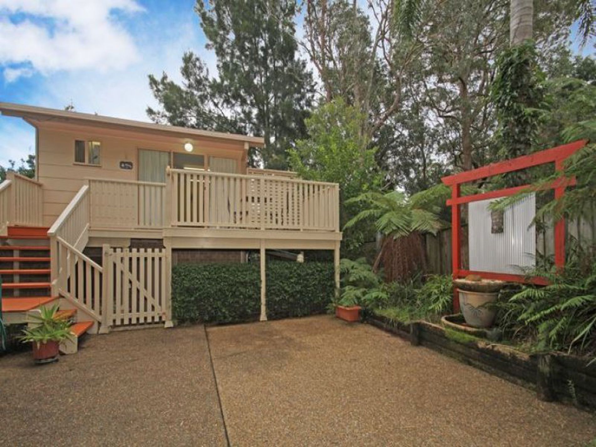 2 / 15 Clyde Street, Mollymook Beach