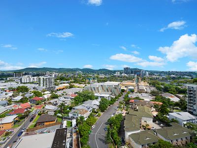 1606/4 Edmondstone Street, South Brisbane