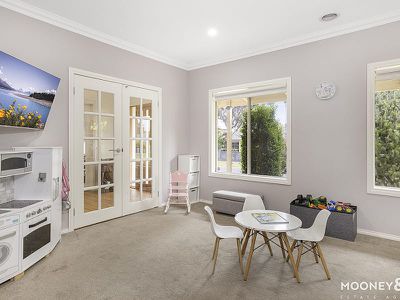 13 Weathertop Way, Cranbourne East