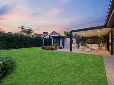 2 Warwick Avenue, North Brighton