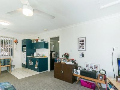 76 & 77 / 21-23 Barossa Crescent, Caboolture South
