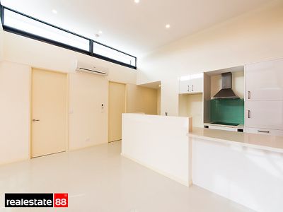 9 / 33 Windsor Street, Perth