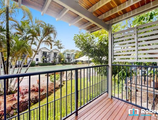 Poolside Dual-Key Opportunity with Renovation Potential image 15