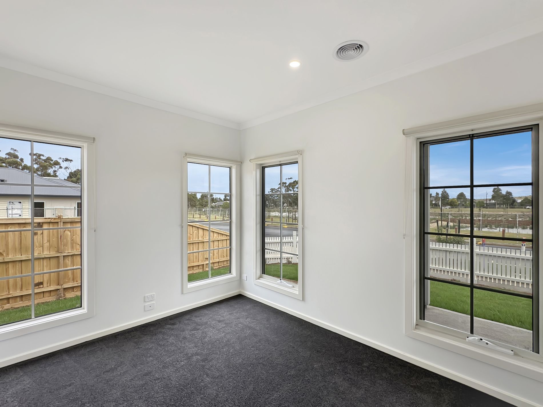 28 Moolort Crescent, Eynesbury