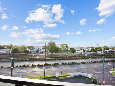 4 / 13 York Street, Geelong