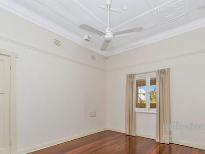 76 Douglas Avenue, South Perth