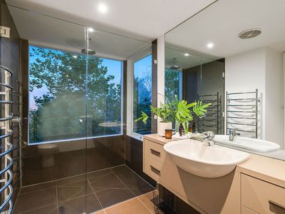 91 Cherokee Road, Kerrie