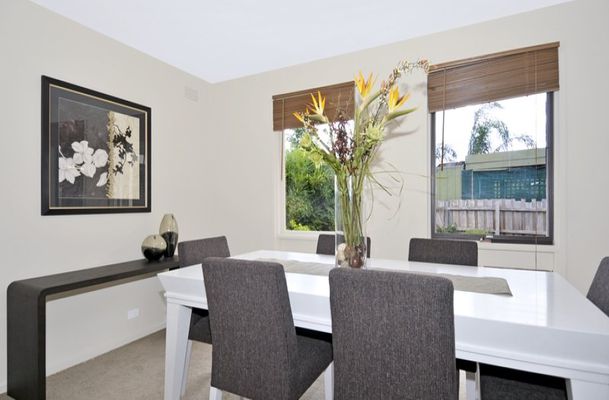 20 Woodstock Drive, Gladstone Park