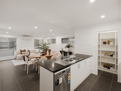 64 Lunar Circuit, Spring Mountain