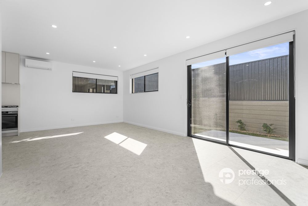 3 / 5 Elouera Crescent, Moorebank