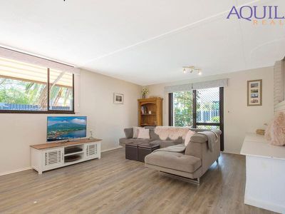 27 Dagmar Way, Swan View