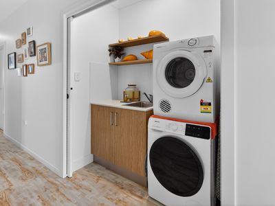 8 Blackcurrant Drive, Hideaway Bay