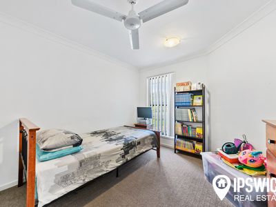 14 Brolga Street, Lowood