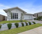 16 Aurora Crescent, Glass House Mountains
