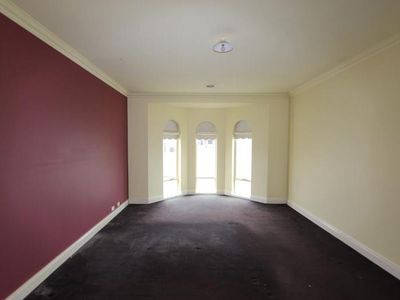 18 Recreation Drive, Leopold