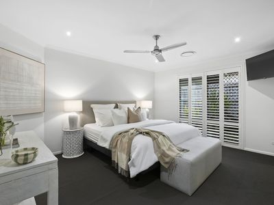 9 Feathertail Place, Wakerley