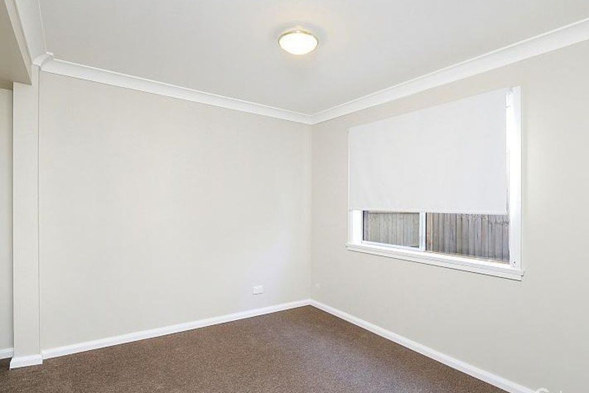 2A Grevillea Crescent, Berkeley Vale