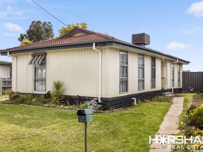 17 Felstead Avenue, Horsham