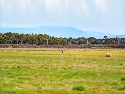 26 Wilmores Lane, Longford