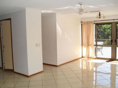 2 / 23 Queens Road, Scarness
