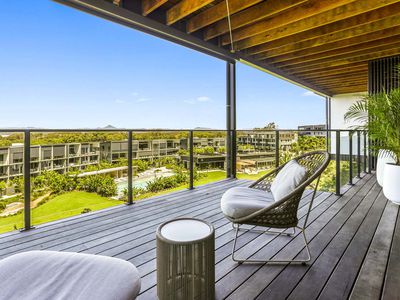 2102 / 13 Lakeview Rise, Noosa Heads
