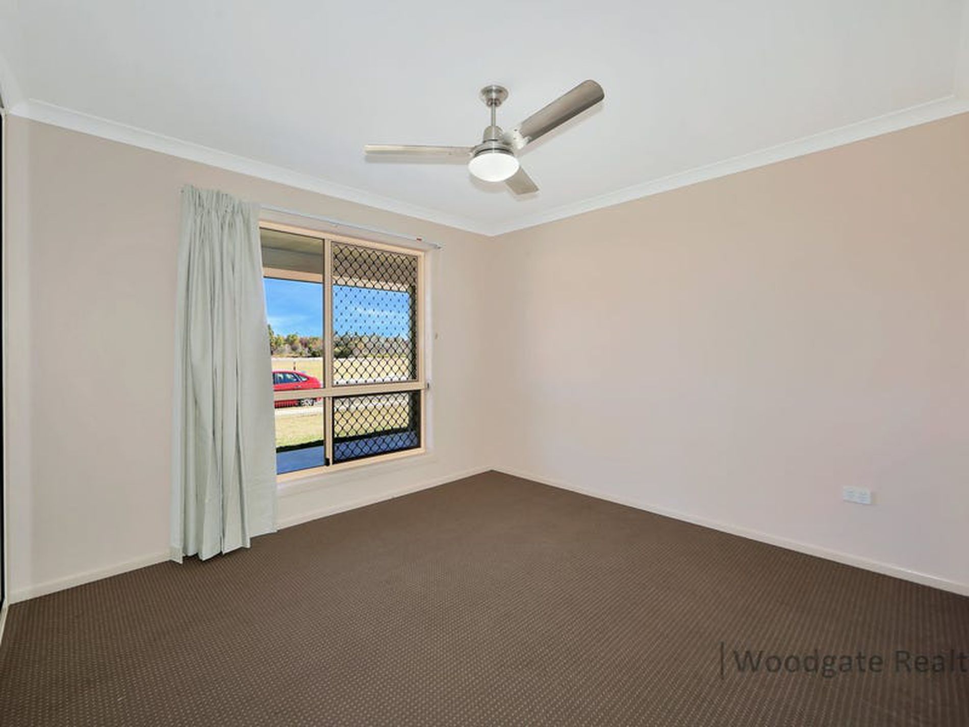 1 Pelican Way, Woodgate