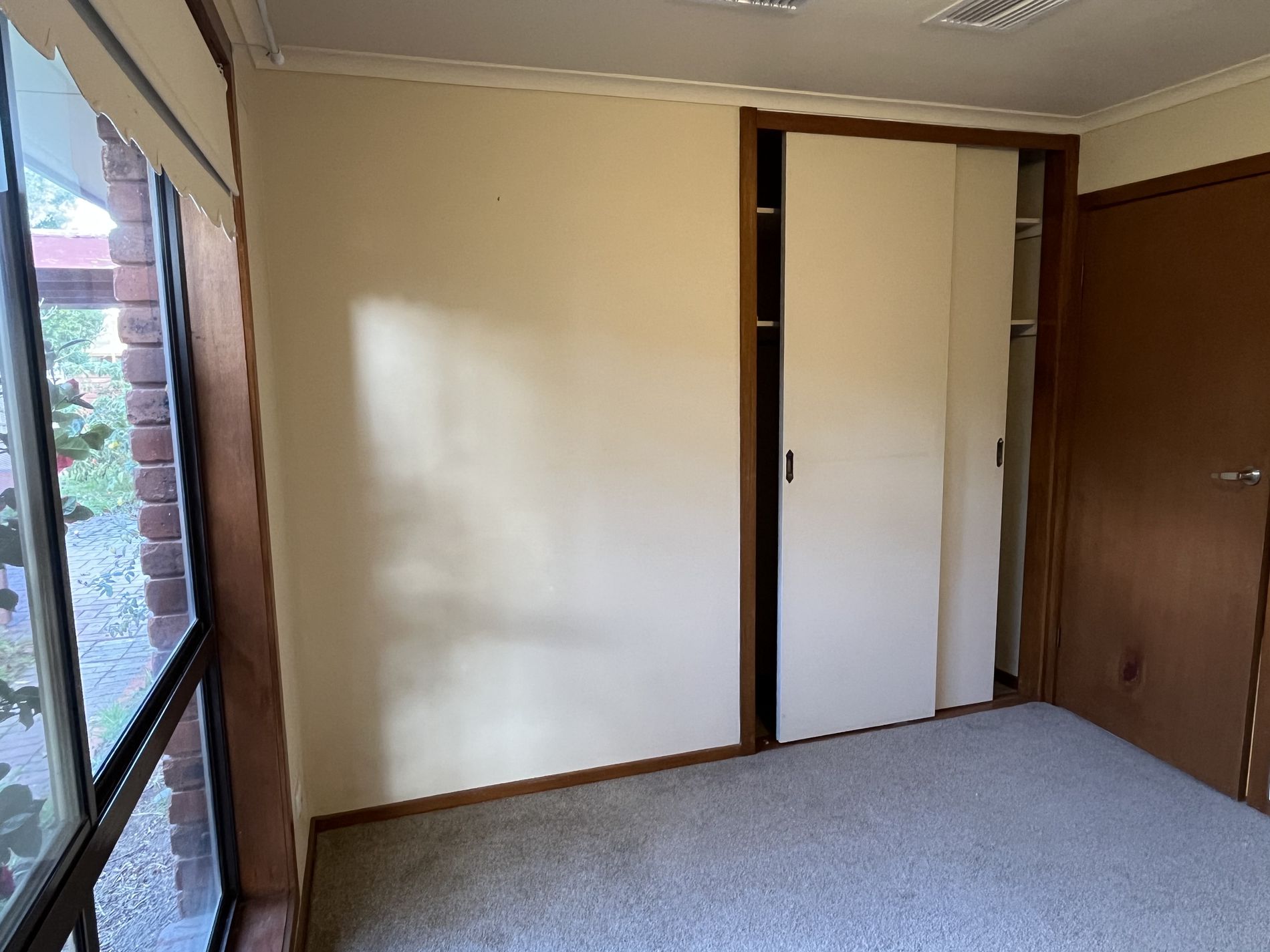 7 Roscrea Court, Werribee
