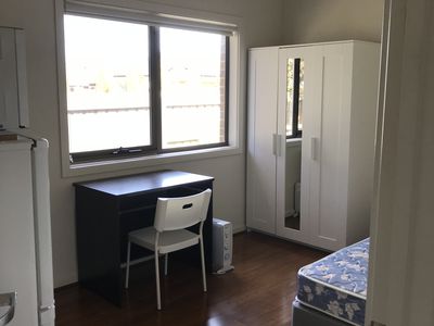 Room 2 / Unit 2 @ 108 Wellington Road, Clayton