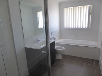 7 Hill Street, Bardia