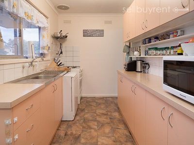 112 HUON HILL ROAD, Wodonga
