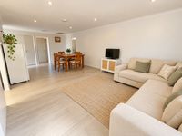 unit 01 / 51 Nyanza Street, Woodridge