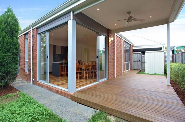 9 Grosvenor Square, Craigieburn