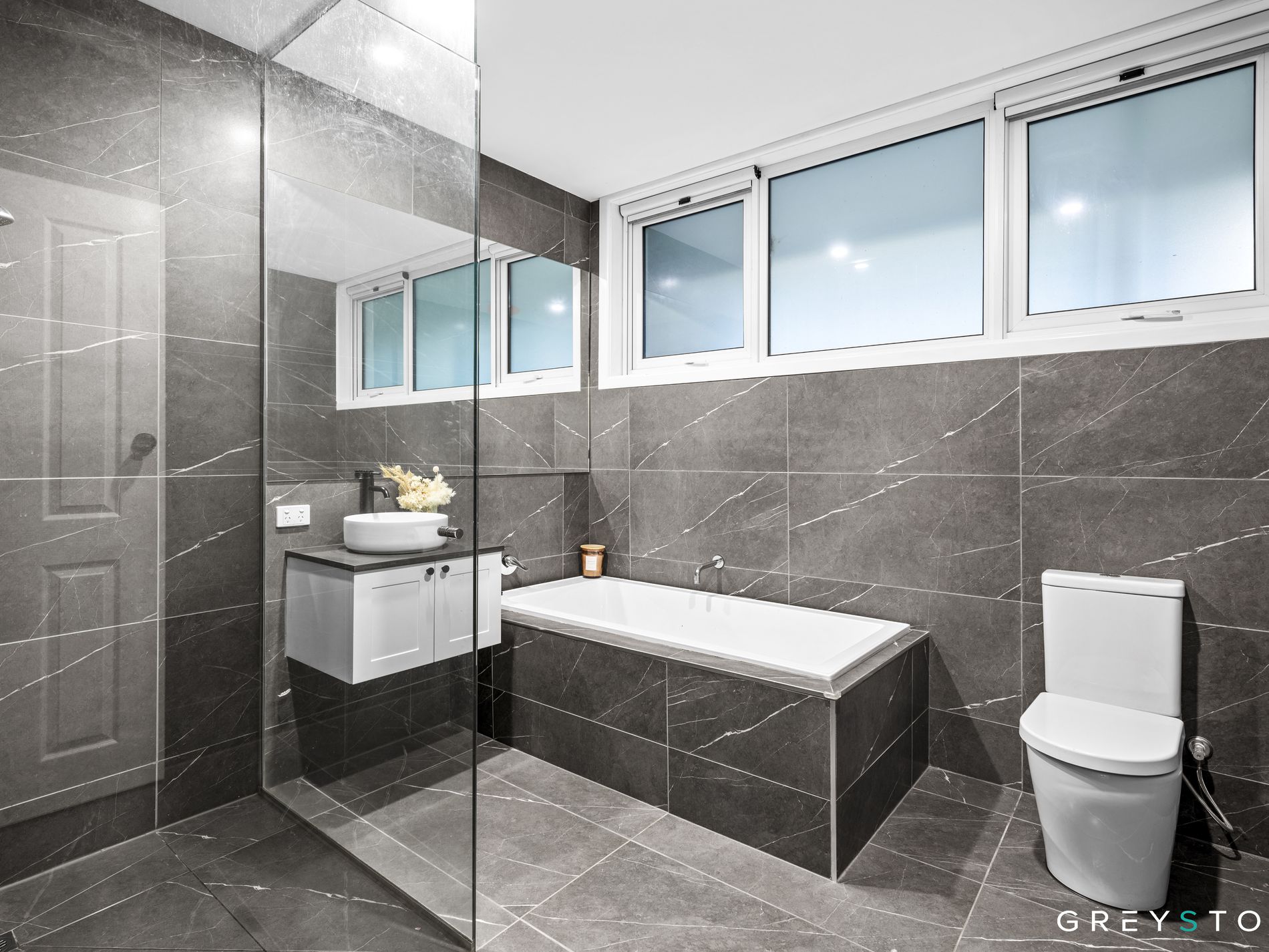 2-4 Outlook Ride, Kurunjang