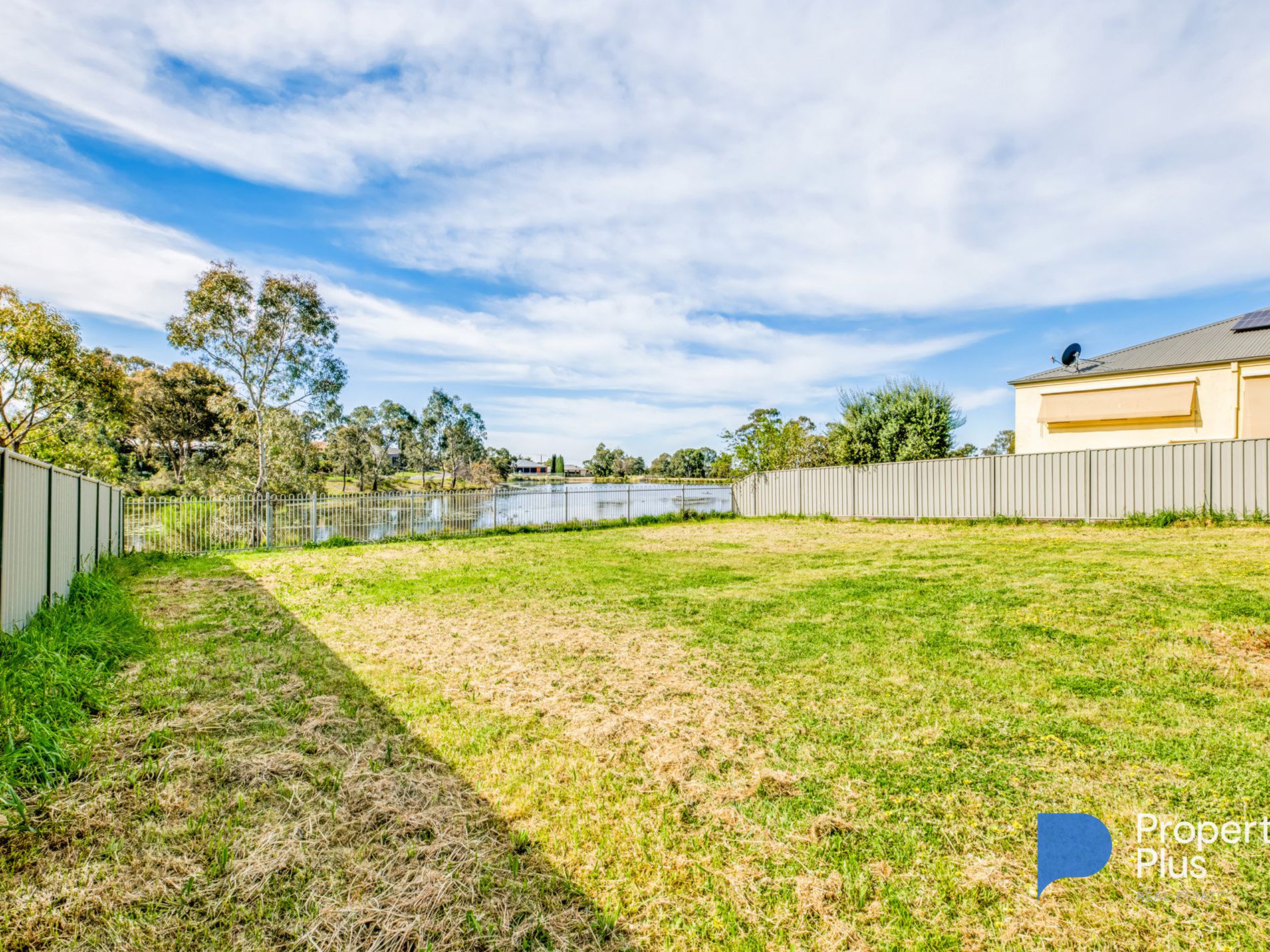 96 QUEEN STREET, Kangaroo Flat