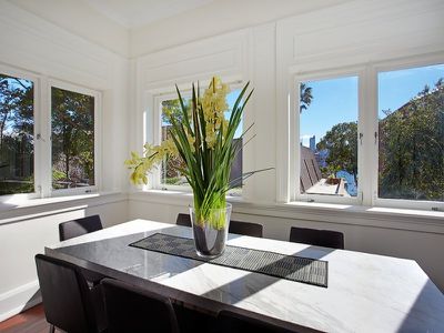 1 / 54B Darling Point Road, Darling Point